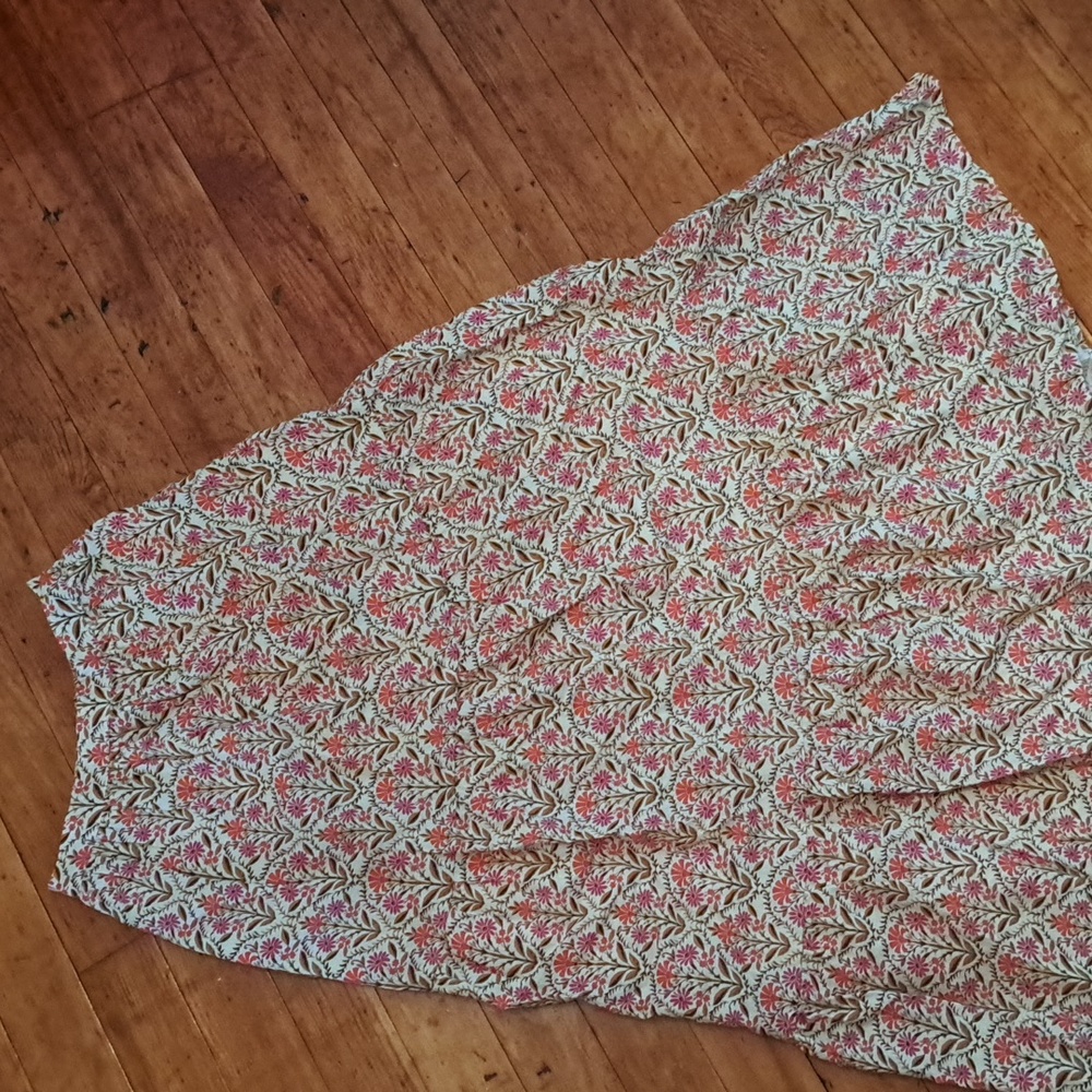 NEW CAMI NYC nori skirt in wallpaper floral. Never worn, in perfect condition